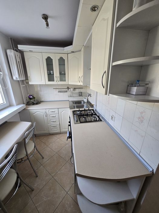 Zgierz Osiedle 650-lecia: 47 m² (2 pokoje) – czyste, odświeżone, świetna komunikacja!