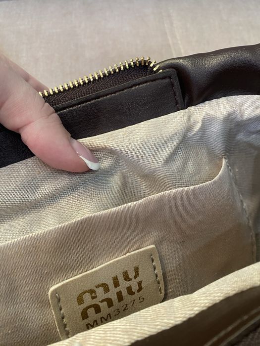 Сумка в стилі miu miu шоколадна