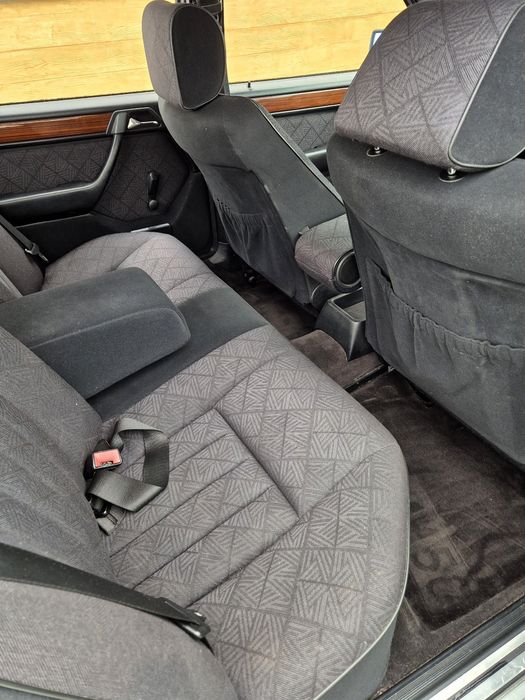 Zadbany Mercedes Benz W124 75km, 1993r.