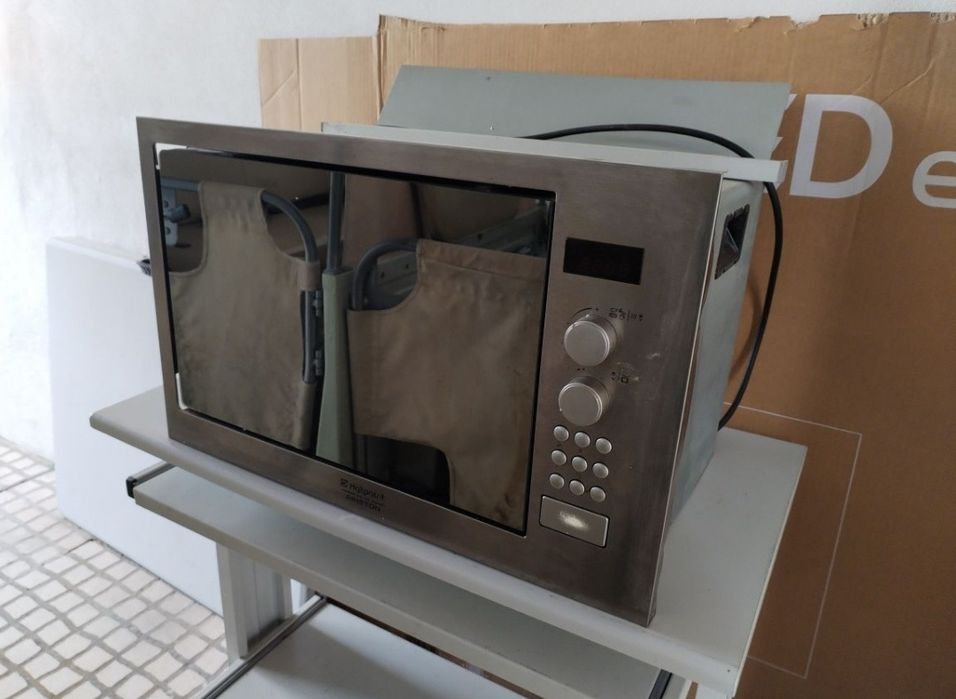 Microondas encastrar Ariston