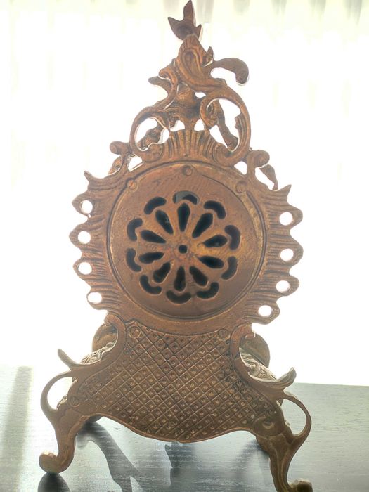 Relógio dourado Antiguidade vintage