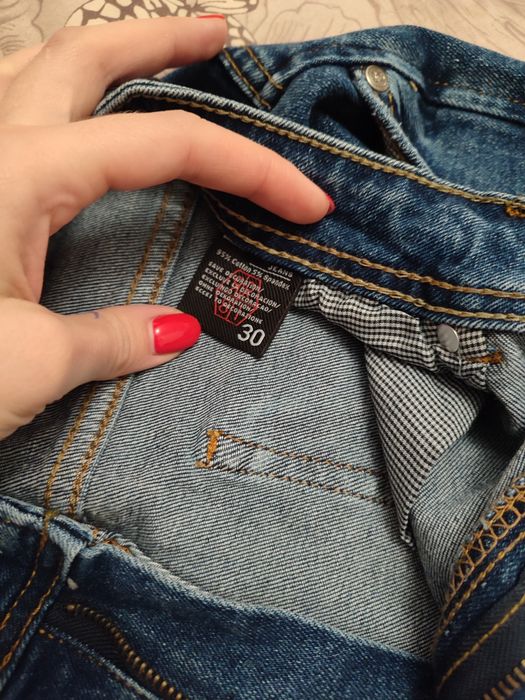 Продам джинсы женские