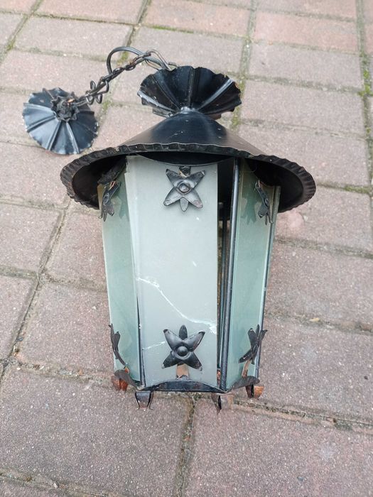 Wisząca lampa latarnia