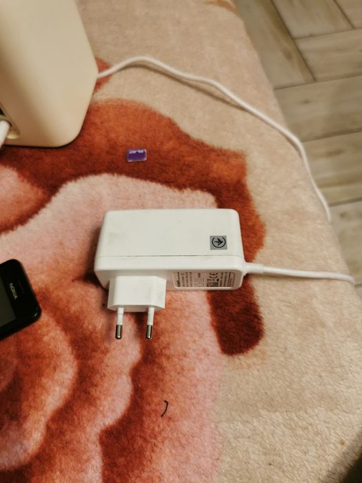 Sprzedam router 4G + Huawei b818