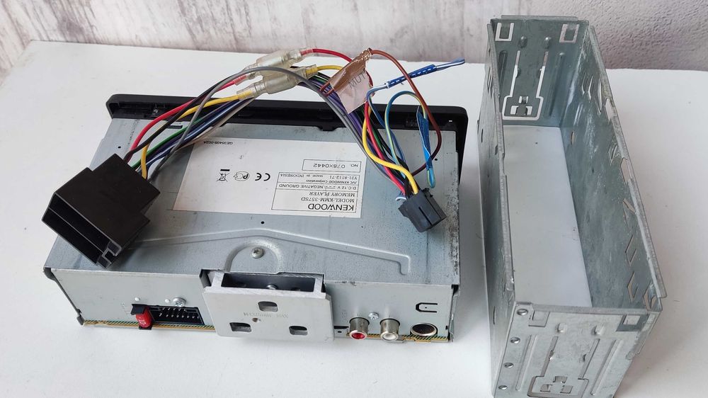Kenwood KMM-357SD с Bluetooth RGB MOSFET 4x50 магнитола - оригинал!