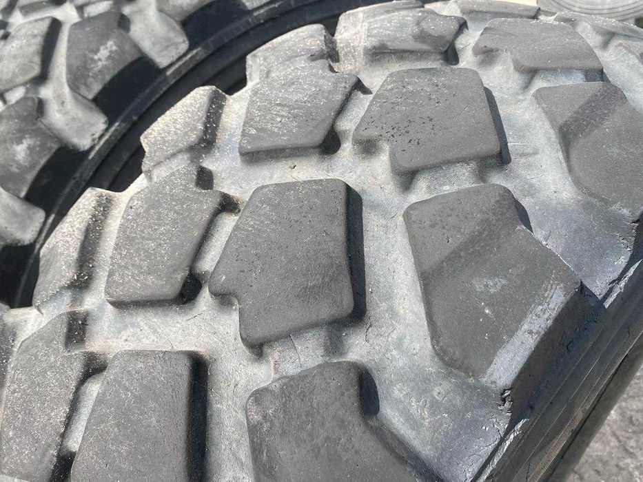 Opony używane365/80r20 przemysłowe 14.5r20 Radial Michelin XZL 14.5-20