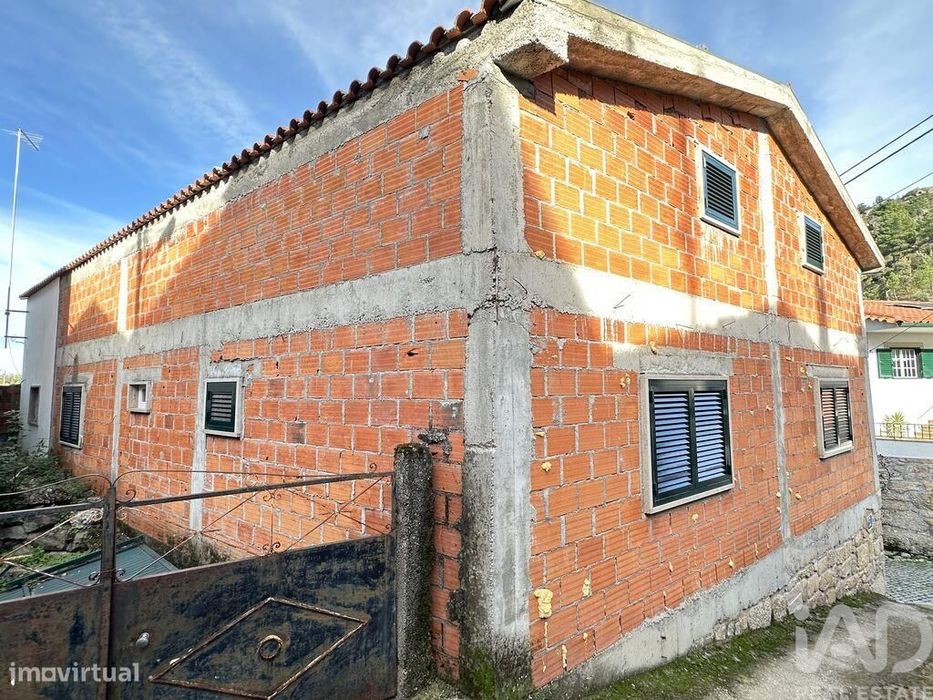 Casa / Villa T5 em Cavadoude de 150 m2