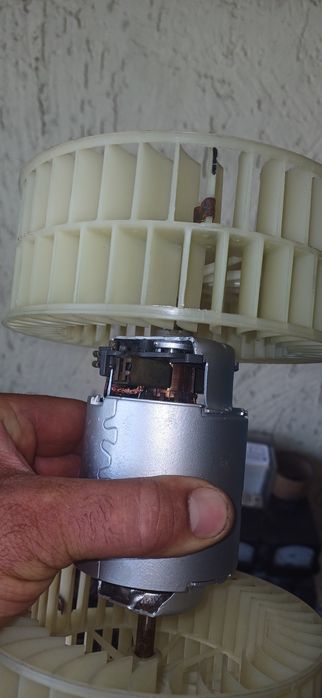 Мерседес Розборка 190 124 202 210 211 212 Радіатор разборка