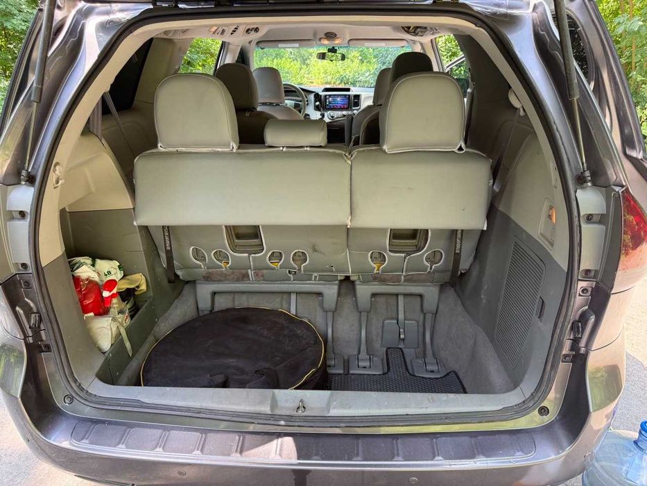 Toyota Sienna 2010 VIN 5TDKA3DC0BS003993 фото оголошення 13 з 16