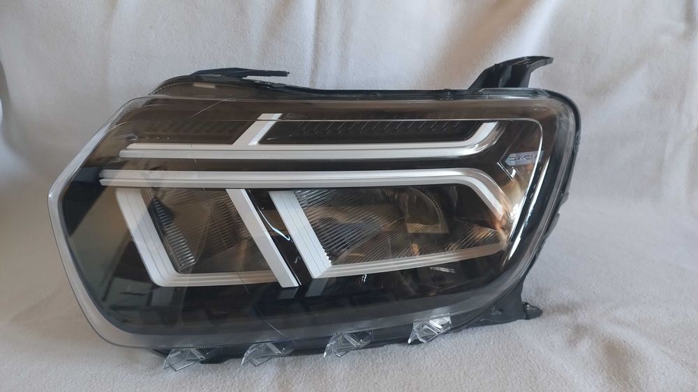 Reflektor Lewy Lampa Przednia Lewa LED Dacia Duster II 2021- Lift BDB