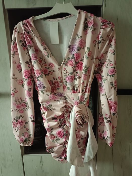 Piękna sukienka uniwersalna