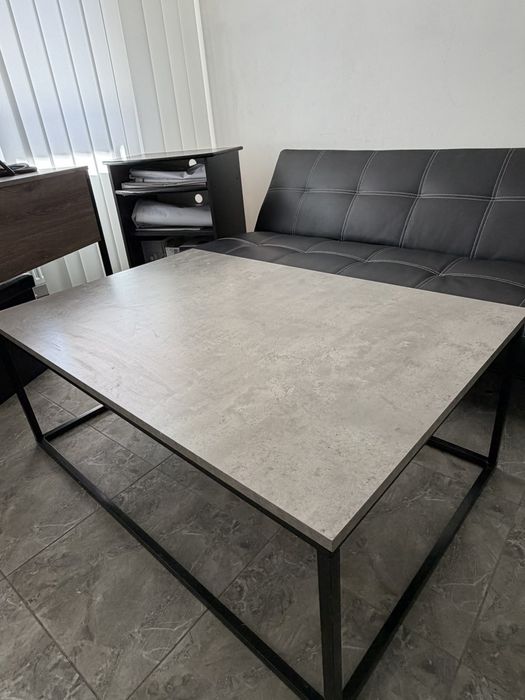 Продаж офісних  меблів