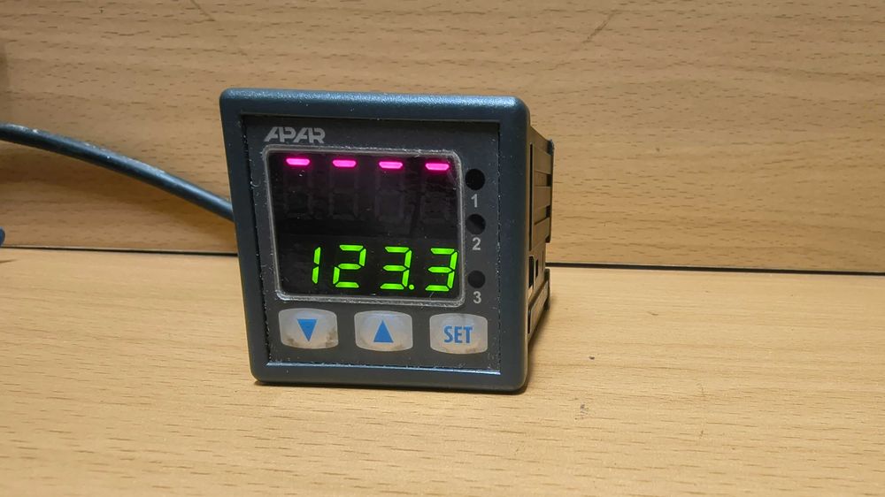 APAR Regulator uniwersalny AR602