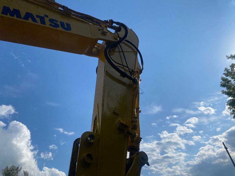 Продам екскаватор KAMATSU PC-210