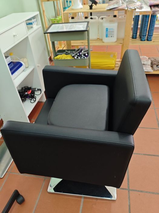 Equipamentos profissionais de cabeleireiro (como novos, pack/separado)