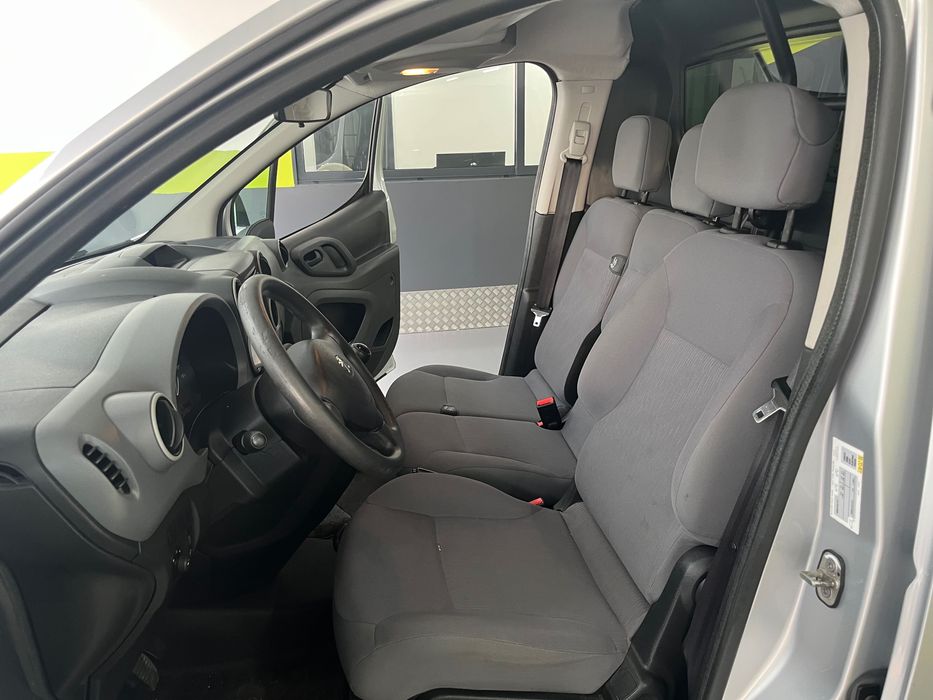 Carrinha 3 Lugares - Peugeot Partner
