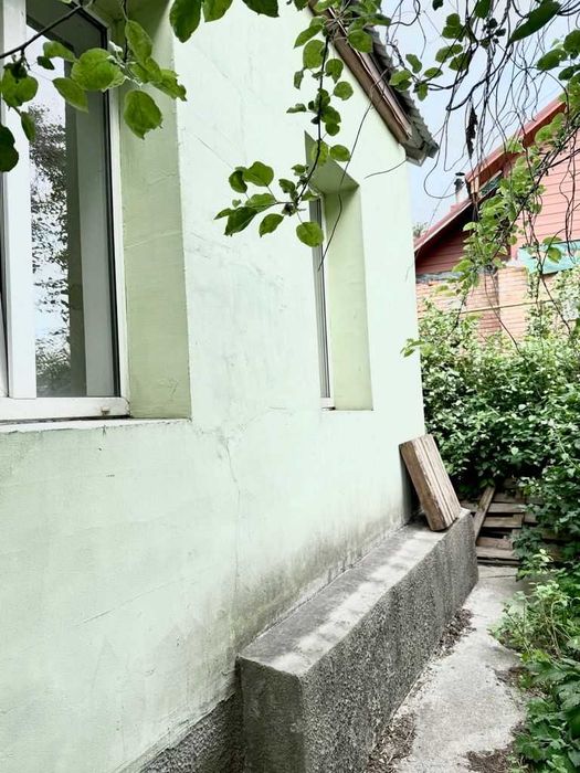 Продам часть дома в Песочине, супер место, рядом парк.