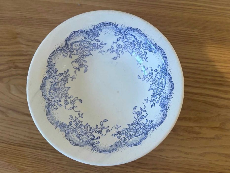 Тарілка “Кам’яний Брід” з синьою деколлю, діаметр 20 см