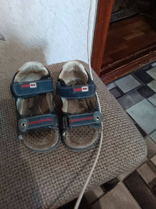 Сандалі босоніжки дитячі