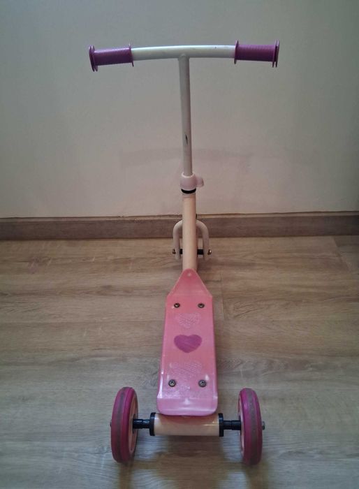 Vende-se Trotinete Infantil Menina