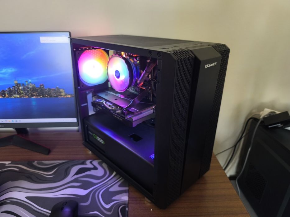 Torre gamer Ryzen 5 2600 RX 5700