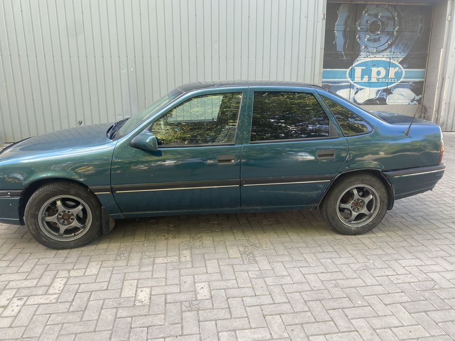Продам Opel 1.8 газ-бенз