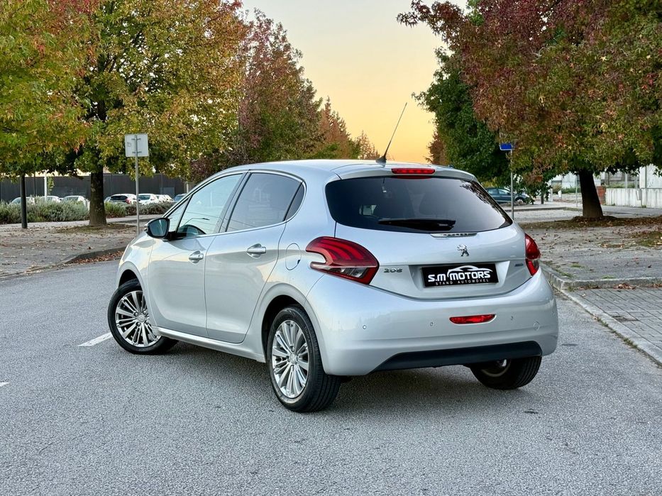 Peugeot 208 1.2 PureTech Allure