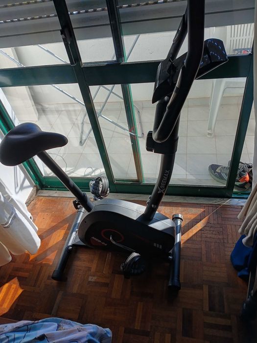 bicicleta estática GEEMAX