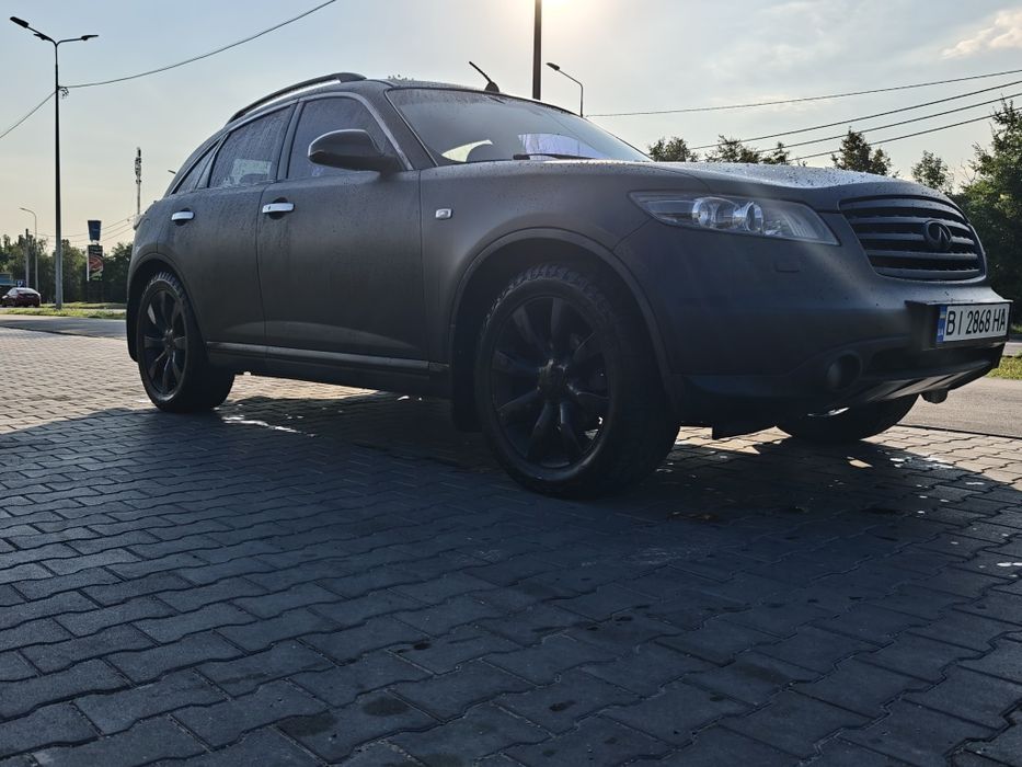 Продам Infiniti fx35