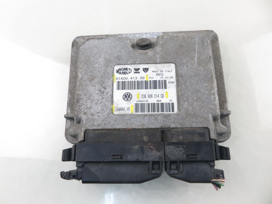 Sterownik Vw Lupo (6x1, 6e1) 1.4 16v - Akq   - Iaw4avv8