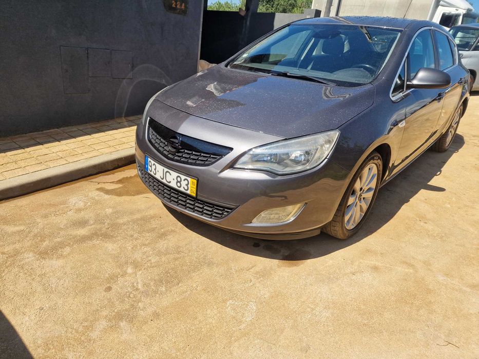 Opel astra 1.7 cdti — photo 2