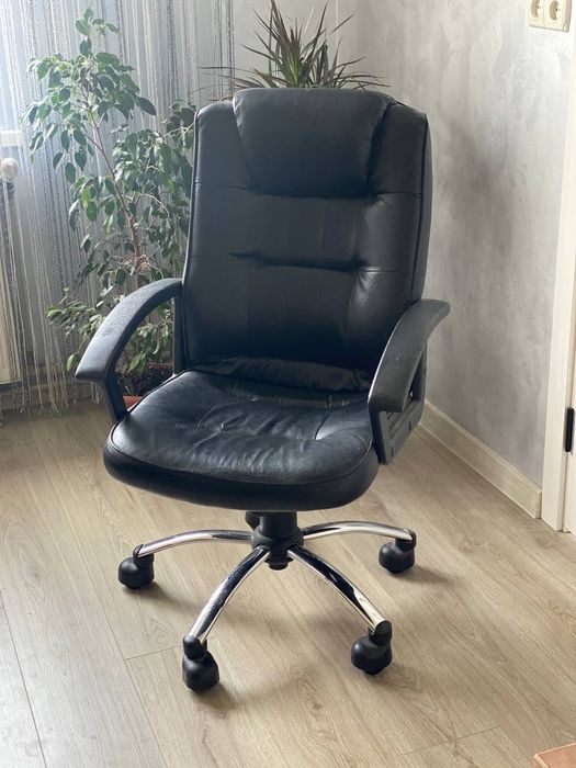 Крісло компʼютерне