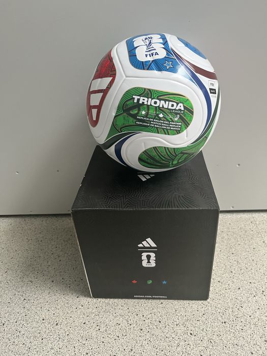 Piłka Mistrzostw Świata 2026 Adidas Trionda