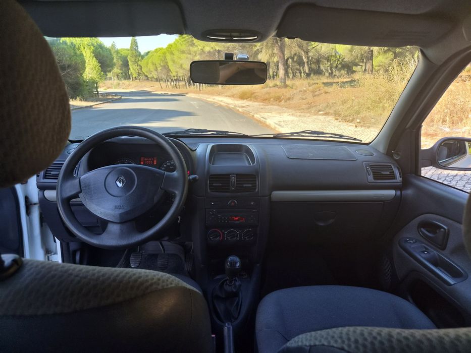 Renault clio 1.2 gasolina 2004