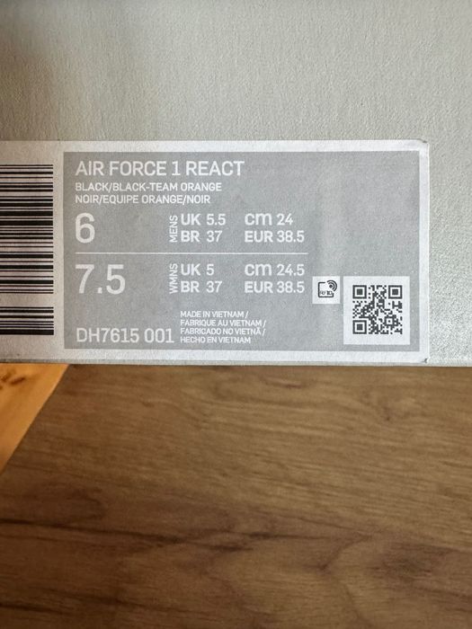 NIKE sportowe  rozmiar 37