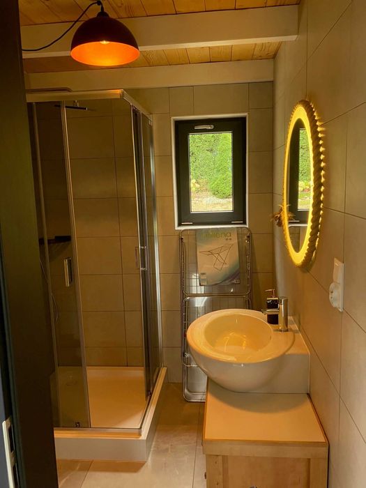 Domki „Bajka” nad jeziorem przy plaży w Zaździerzu