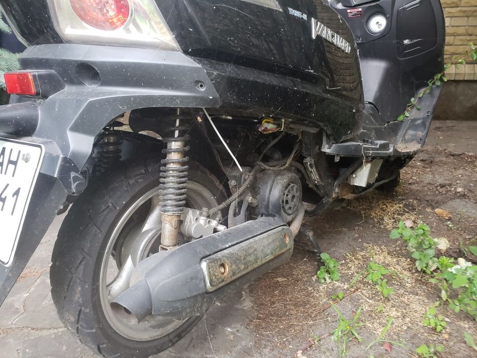 Продам максі скутер 150 кубів
