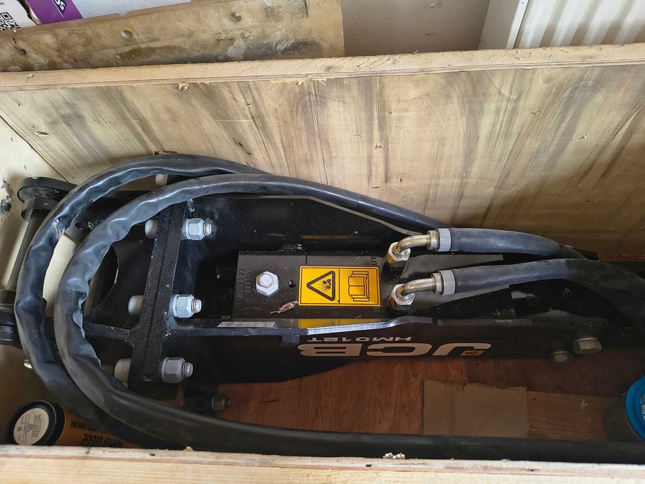 JCB Młot Hydrauliczny HM012T