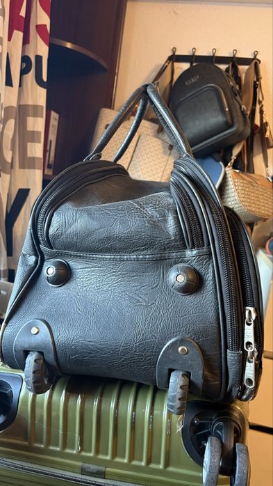 Mala em Couro sintético