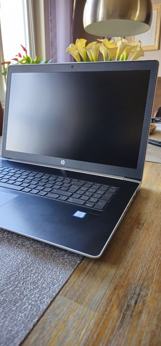 Laptop do pracy, oglądania filmów, gier turowych HP ProBook 470 G5