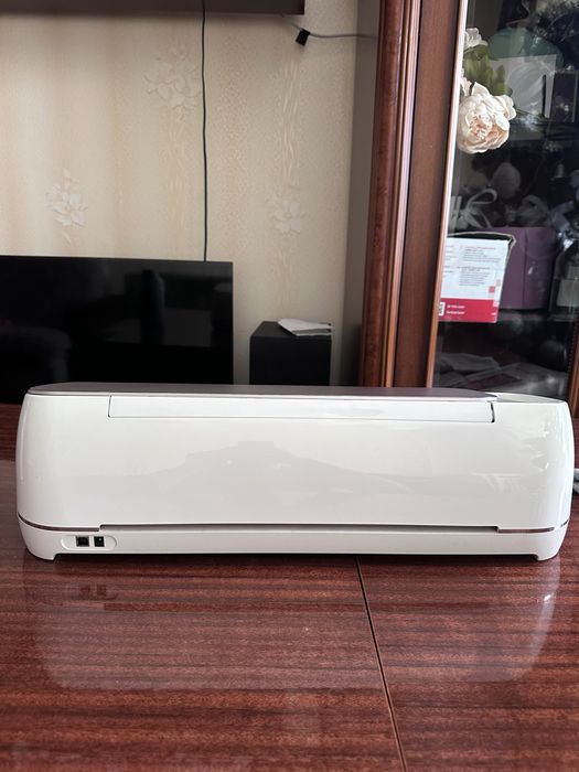Плоттер Cricut Maker