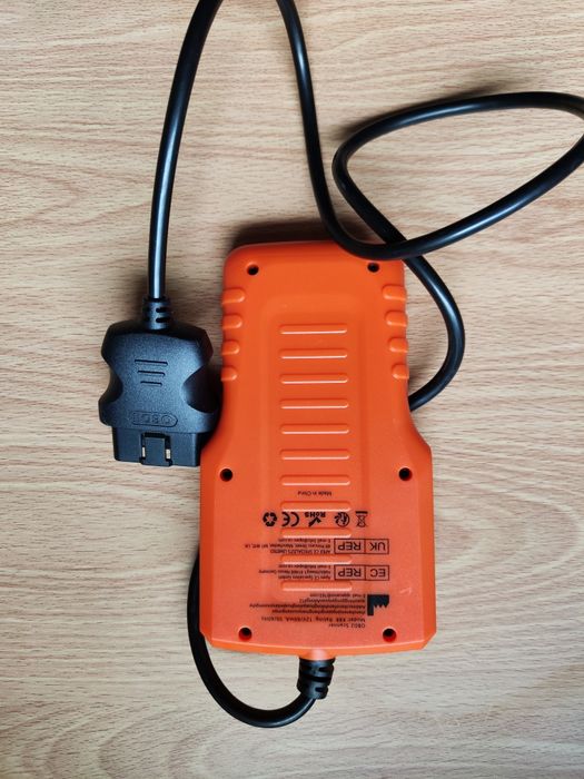Czytnik kodów diagnostycznych OBD2 VPOW K88,
