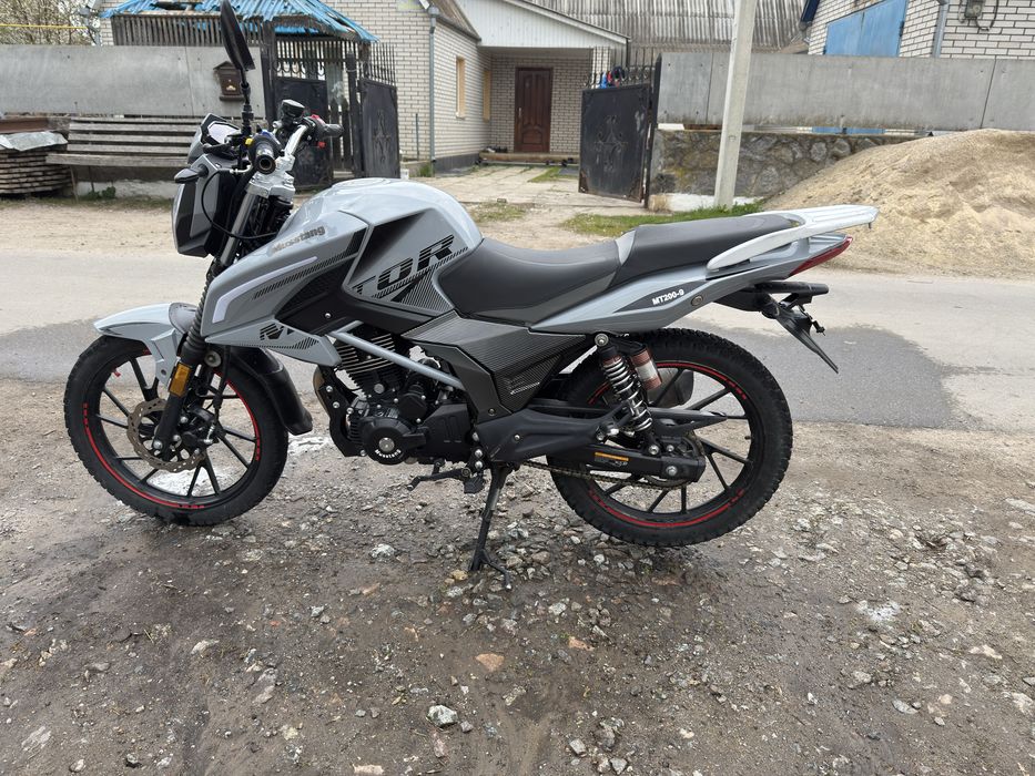 Musstang MT200-9