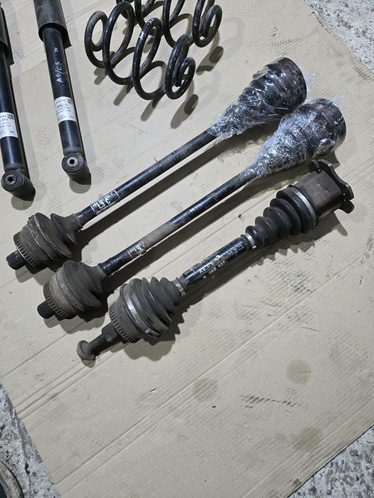 Полуось задняя передняя Audi A6 C5 4B0501203C привод шрус ауди а6 с5