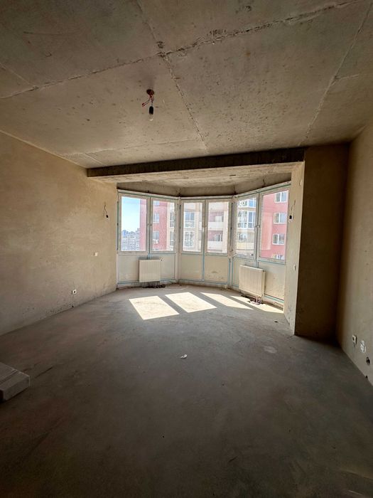 Однокімнатна квартира на Митниці з гарним видом