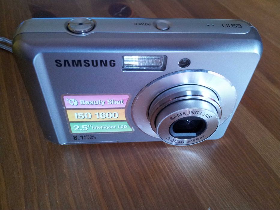 Máquina Fotográfica Samsung (ES10)