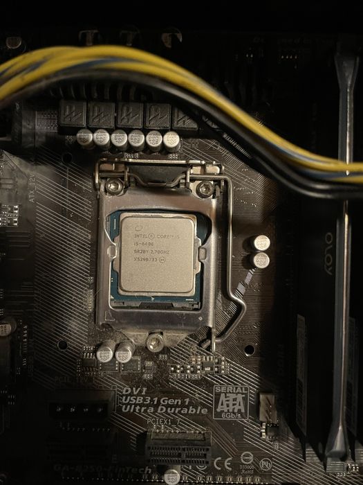 B250 Fintech, i5 6400, 12gb ddr4, radeon rx470 4gb, 250gb ssd