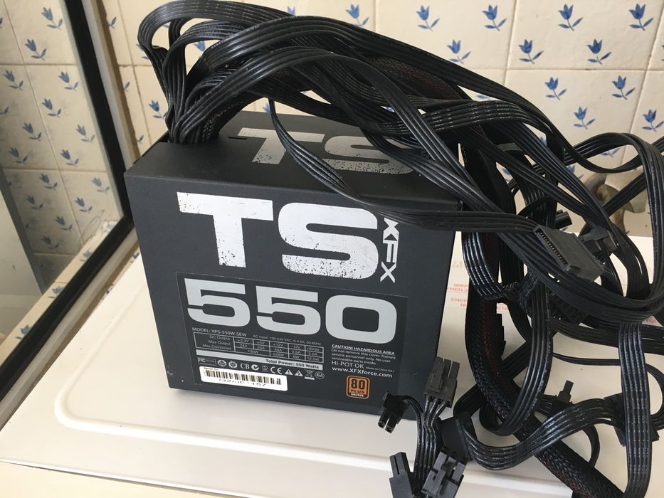 Fonte XFX TS 550 para pc gaming