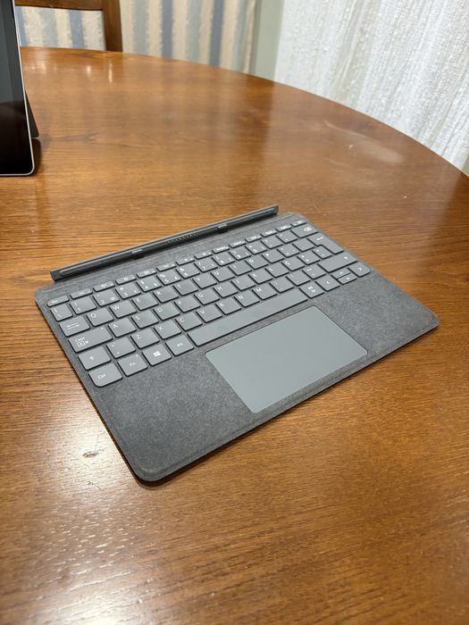 Microsoft Surface Go 2 8GB/128GB + Teclado + Rato Microsoft