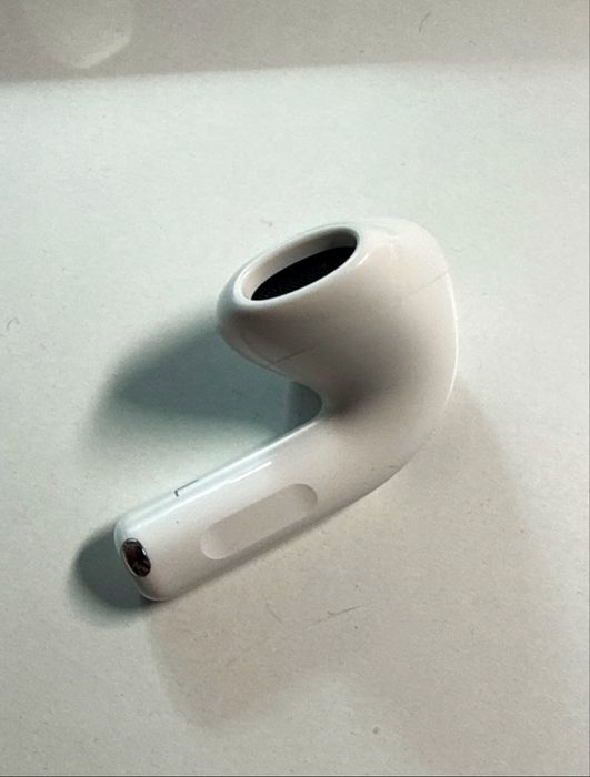 Apple AirPods 4 лівий навушник, б/у